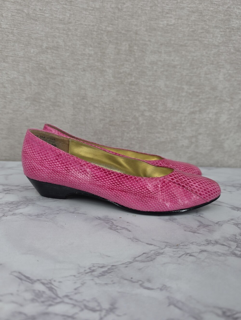 Vintage Hot Pink Genuine Snakeskin Kitten Heels Pumps